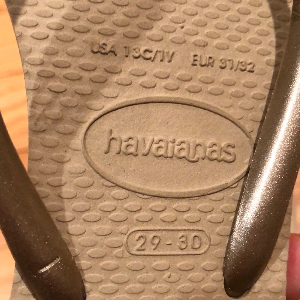 🌟Host Pick!🌟💗Havaianas Girls Flip Flops💗 - Picture 4 of 5